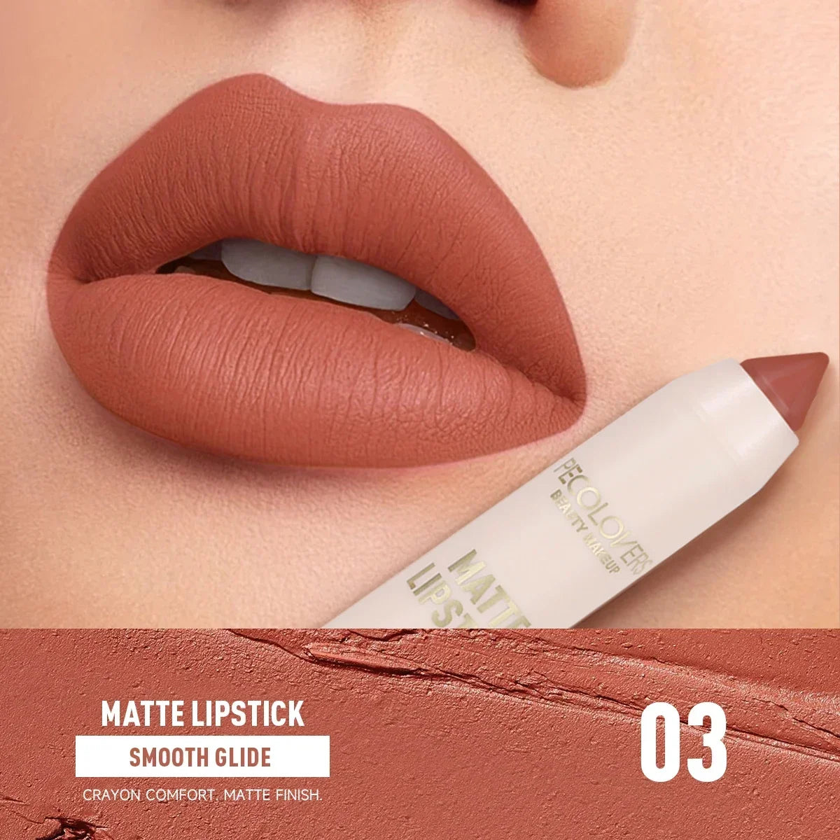 Lapiz labial mate resistente al agua.