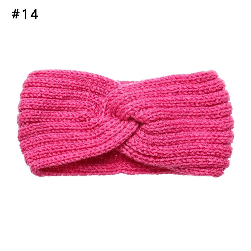 Vincha cruzada tejida.