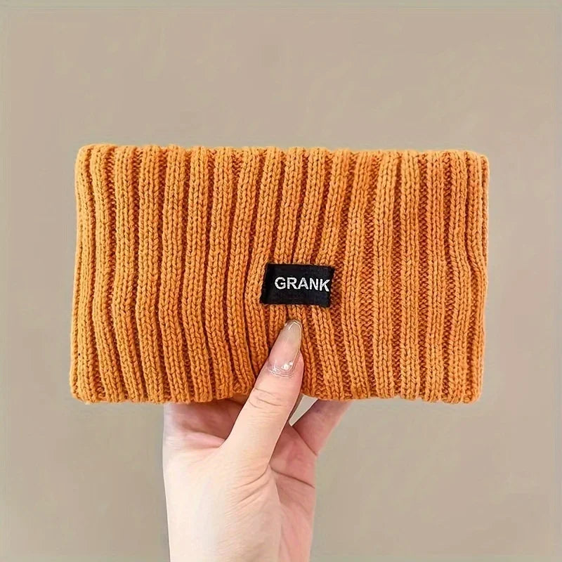 Vincha ancha de invierno para el cabello.