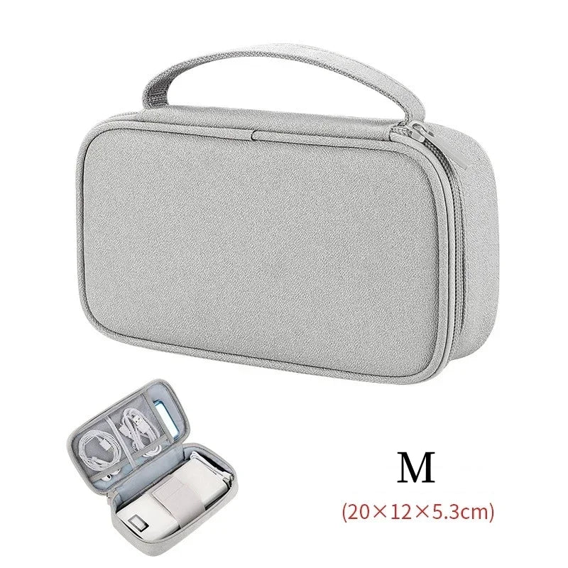 Bolsa organizadora de cables de viaje.