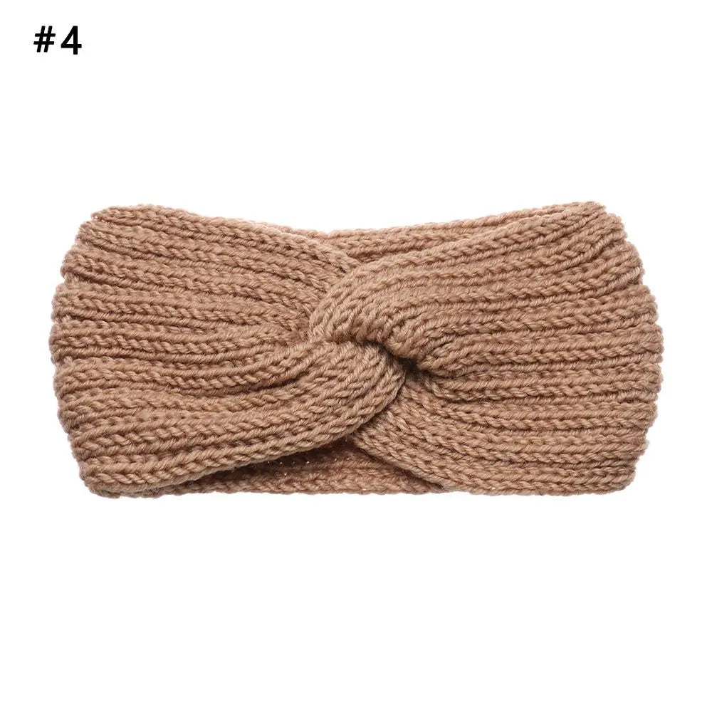 Vincha cruzada tejida.