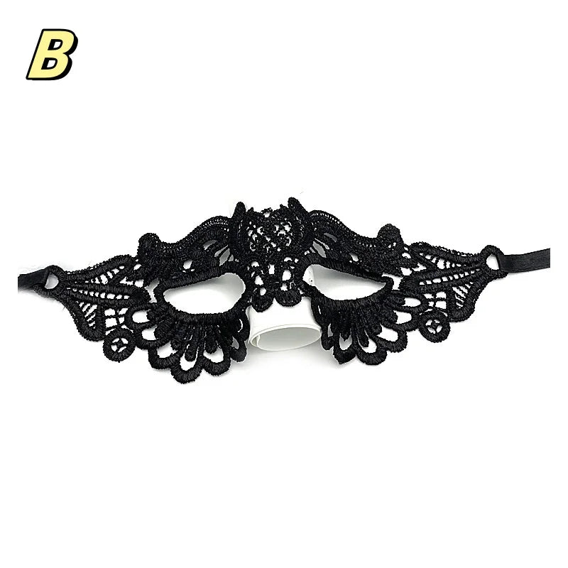 Antifaz de encaje negro para fiesta.